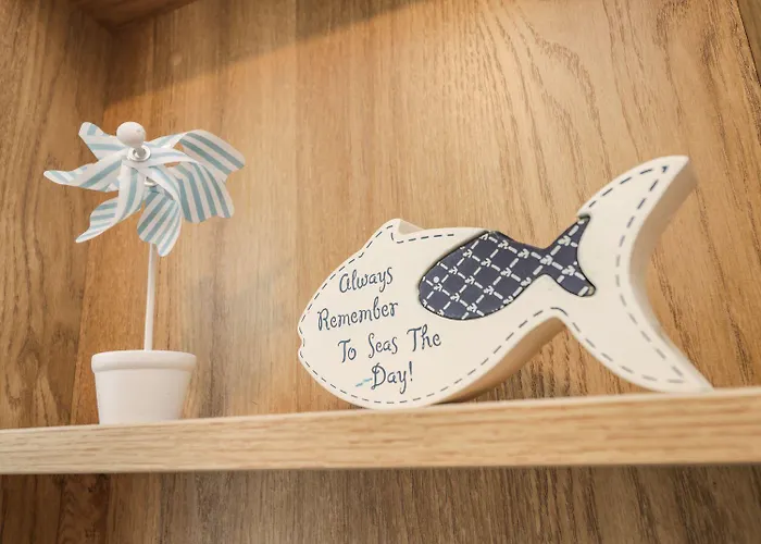 Kelly's Retreat * Scarborough